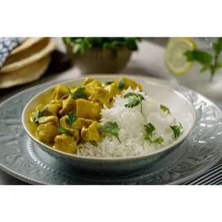 White Rice And Chicken Curry Sauce
