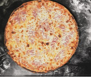 Пица Прошуто  Сирене (500гр)