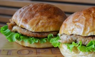 Sendvič sa pilećom šniclom