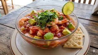 Plato De Cóctel De Camarones