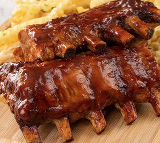 Ración De Costillas A La BBQ