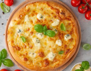 Pizza 4 Quesos (32 Cm.)