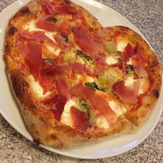 Pizza Prosciutto Crudo Ø 32cm + 1 sos gratis