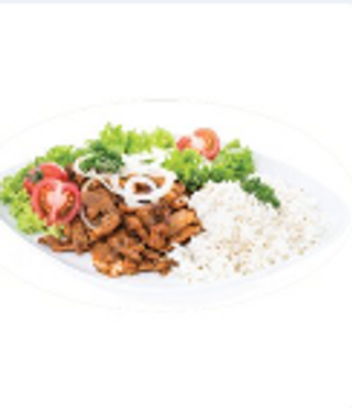 Piatto grande con riso e kebab di pollo