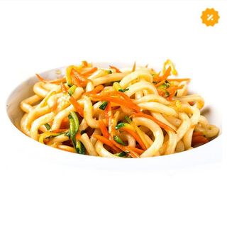 Spaghetti udon con verdure