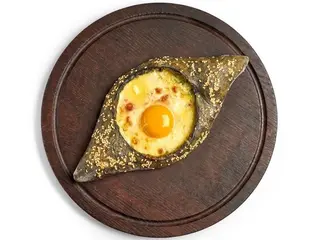 Хачапурі по-аджарськи 4 сири (300g)