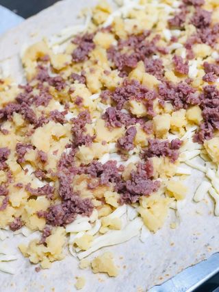 Rotolino patate, salsiccia e mozzarella