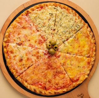 Quattro Formaggi pizza