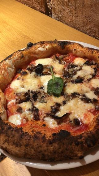 Pizza Della Casa (33 Cm.)