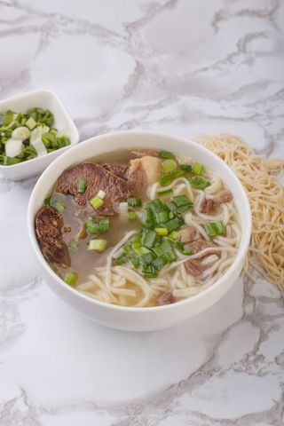 Нарын с бульоном