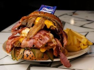 TRIPL CHEF's BURGER (745g)