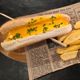 Salchicha XXL Cheddar