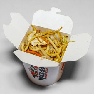 Tallarines Con Huevo y Verduras