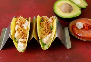 Taquitos di tonno e gamberi 4 pezzi