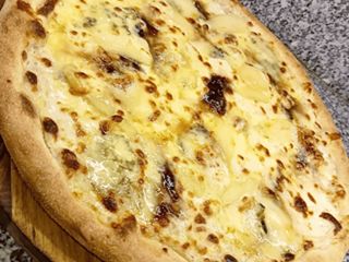 PERA Y GORGONZOLA