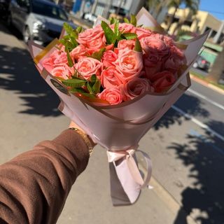 Bouquet De Fleur Rose Avec Emballage