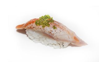 117. Nigiri Tonno scottato