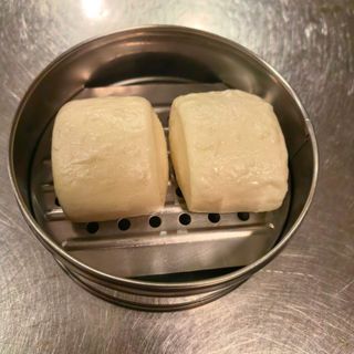 26. Panecillos al vapor (2 piezas)