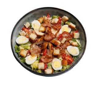 Салат Цезар з куркою та беконом