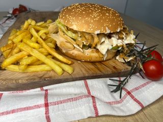 Пилешки дюнер бургер (280г.)