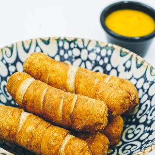 Tequeños Venezolanos Rellenos De Queso (6 Uds.)