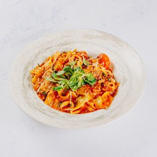 Istarski fuži s kozicama, pršutom u tartufati