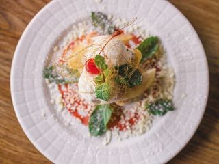 Карамелізована груша з морозивом (250g)