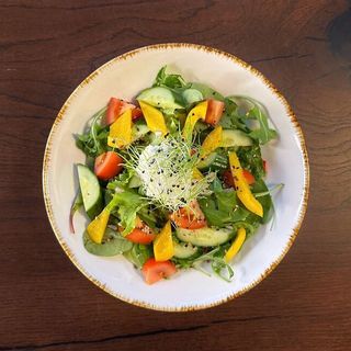 Салат Овочевий з імбирним соусом(280г)