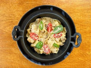 Папарделле з куркою та грибами