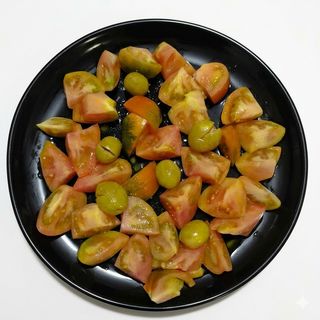 Tomate De Temporada Aliñado