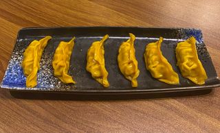 (16)Gyoza pollo al curry(6uni)