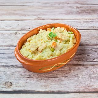 Pirinač sa povrćem i pilećim mesom 400g