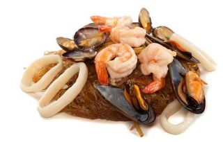 380 Spaghetti di soia con frutti di mare