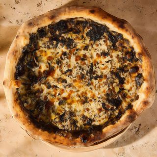 Base Tartufata Con Mozzarella Fior Di Latte