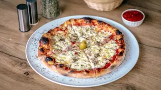Capricciosa pizza