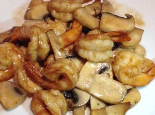 Gambas con Champiñones