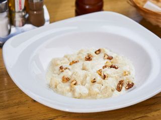 Domaće njoke u gorgonzola sosu 