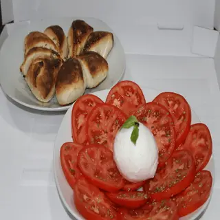 Ensalada caprese di búfala