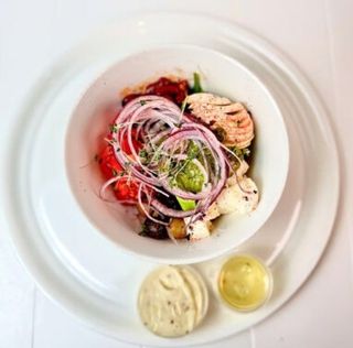 Салат "Моцарелло"