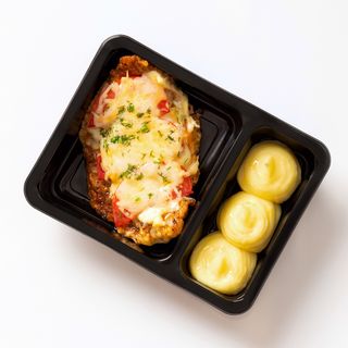 М'ясо по-французьки з картопляним пюре (300г)