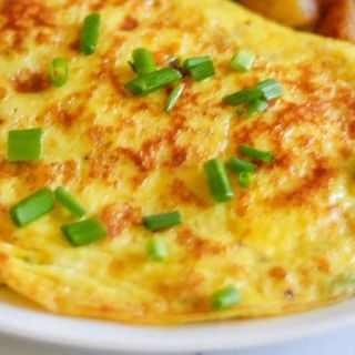 Spanish omelette & toast