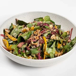 Салат с телятиной и фасолью