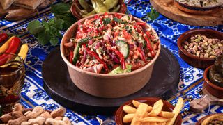 Orient - BOWL (jak sałatka + Frytki)