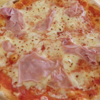 Pizza al Prosciutto
