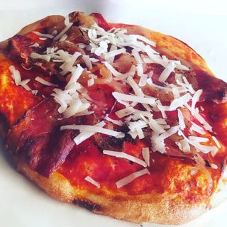 Pizzetta rossa amatriciana