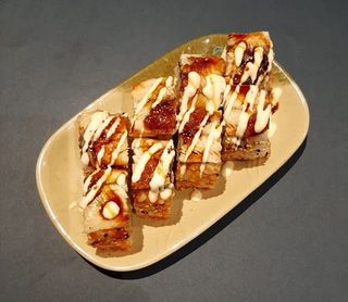 Anguilaki Rollo (8 Piezas)