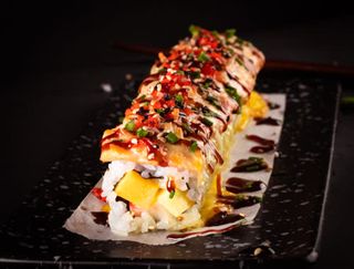 Roll Volcán Ventresca Atún Bluefin (8 Pza.)