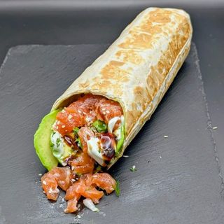 "Шаурма з лососем, авокадо та вершковим сиром", 460 г