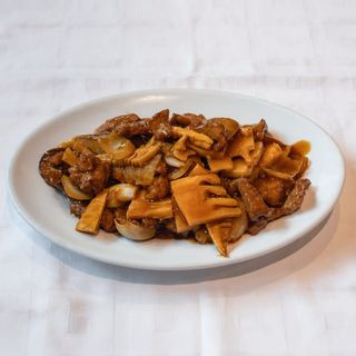 Ternera Con Bambú Y Setas