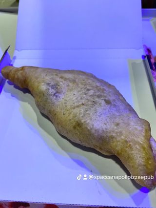 Pizza fritta completa